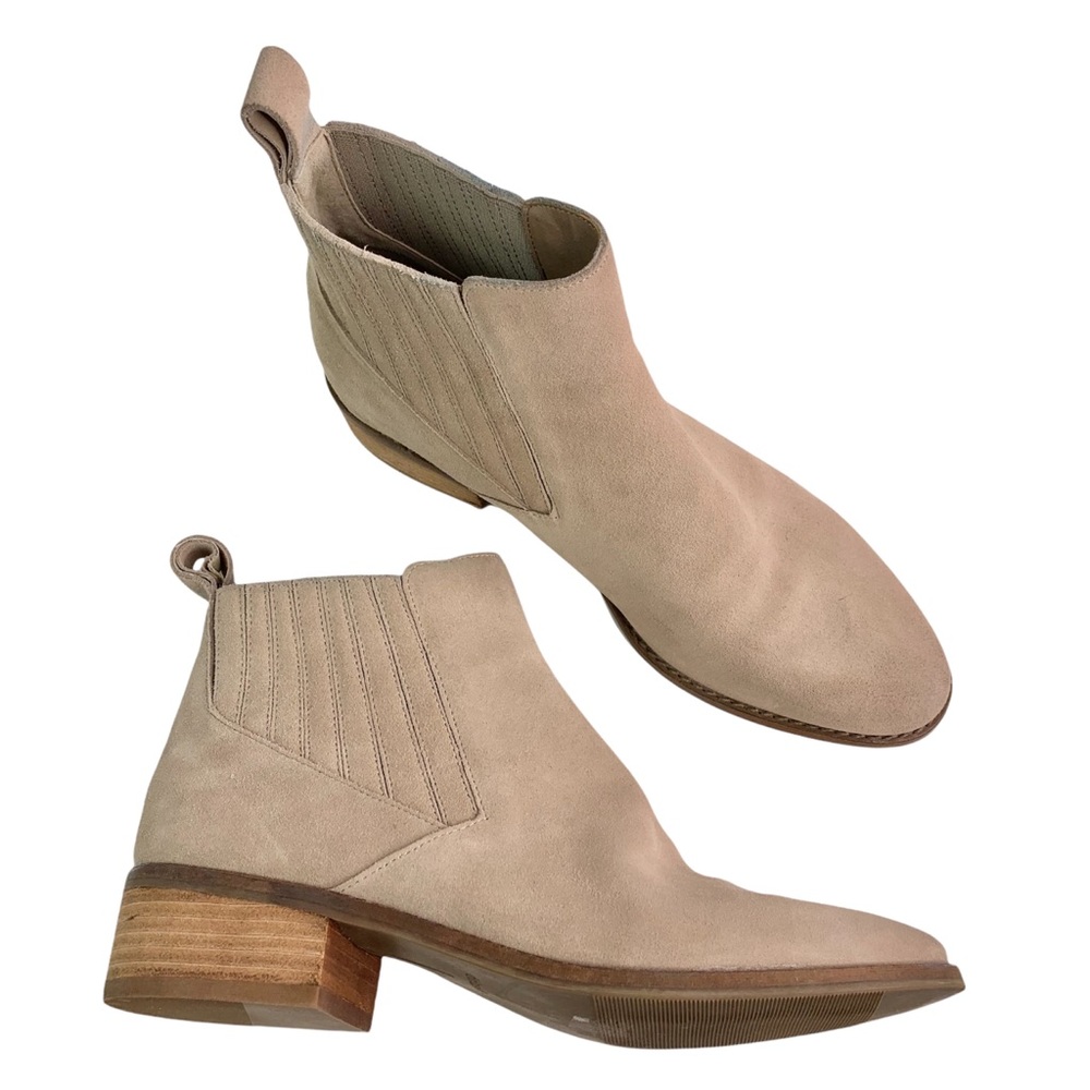 Dolce Vita Tawny Suede Stitched Ankle Boots Beige Pull On Bootie Chelsea Size 9